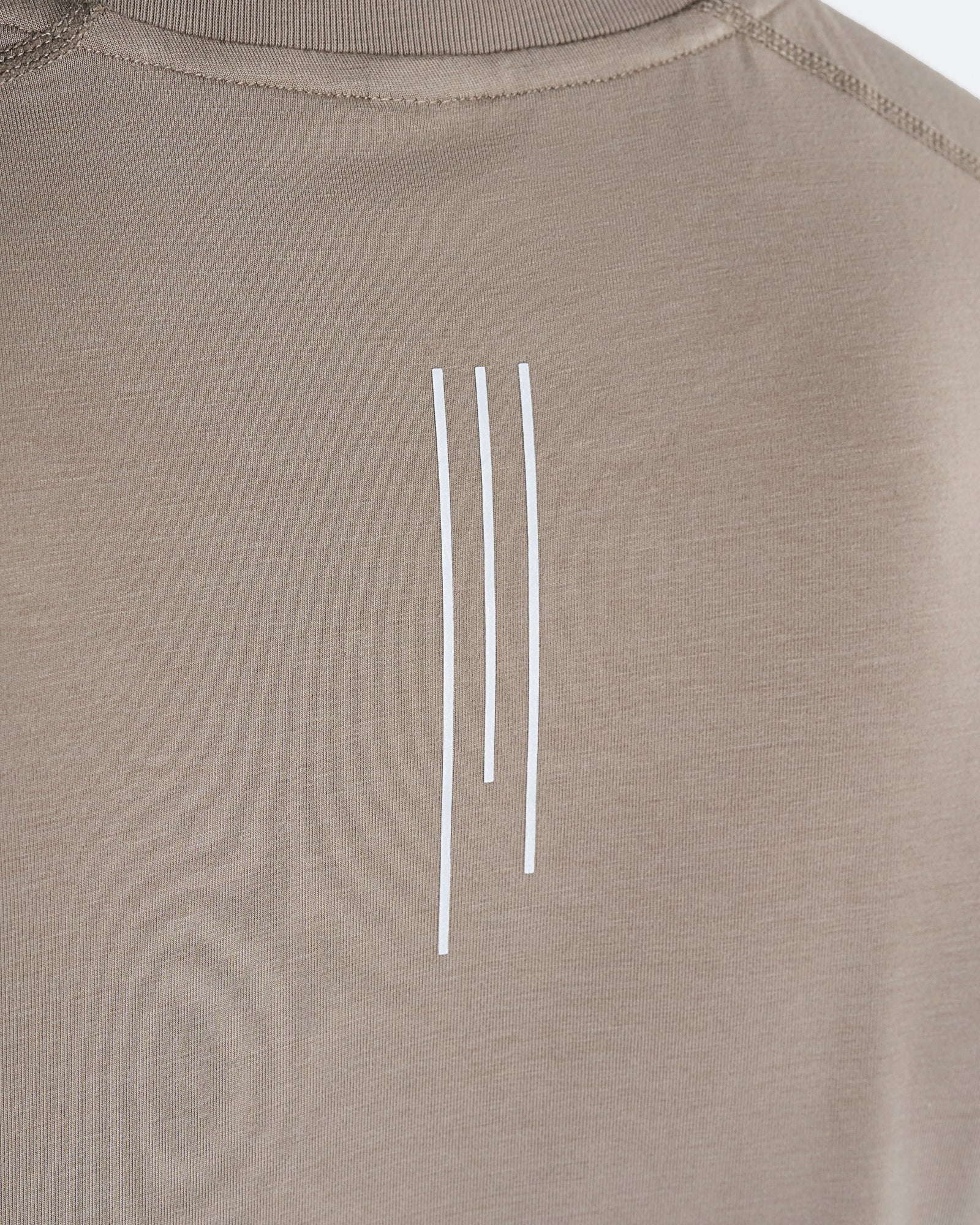 Core Raglan Cutoff - Sand